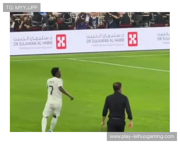 全明星技巧赛训练现场,年轻球员专注技术练习瞬间