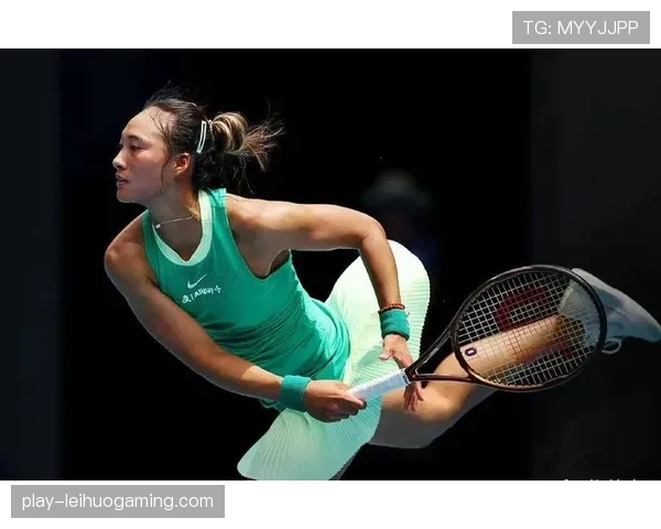 郑钦文右肘手术休战133天后复出,多哈站展现复苏潜力 郑钦文右肘手术休战133天后复出,多哈站展现复苏潜力